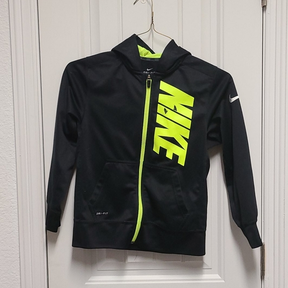 Other - Green and Black Nike Hoodie
